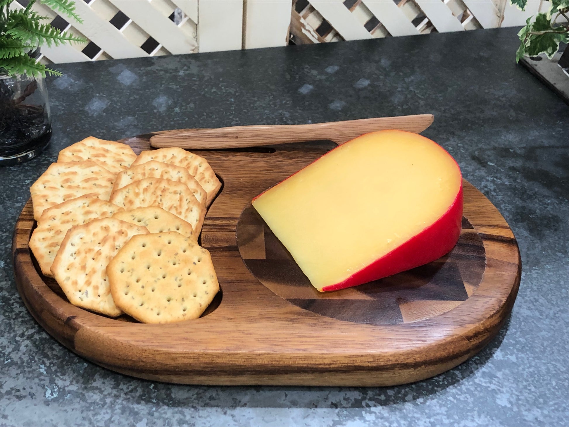 Bornholm  Cheeseboard with Knife - BagLunchproduct,corp