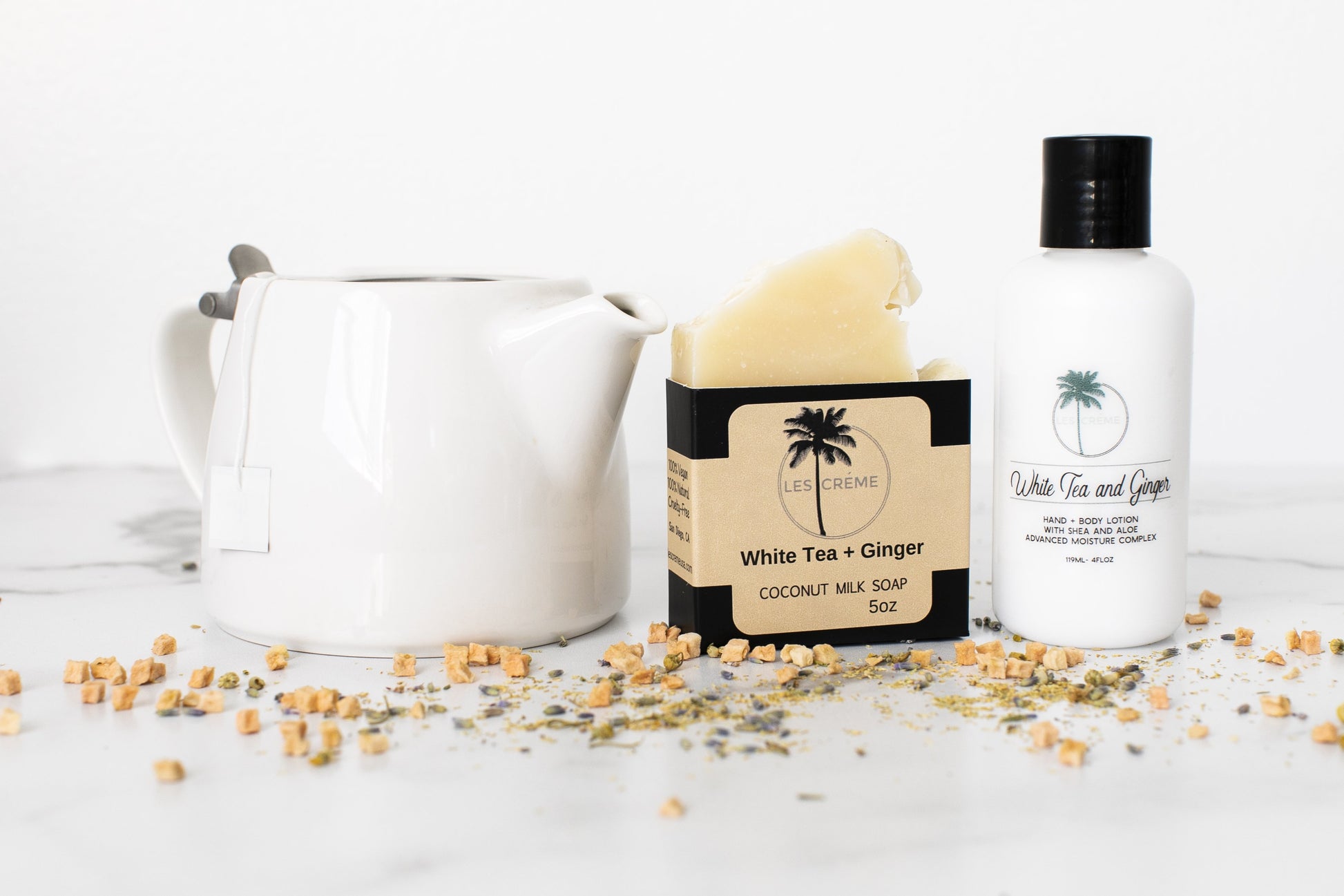 White Tea + Ginger Scent Coconut Wax Candle - BagLunchproduct,corp